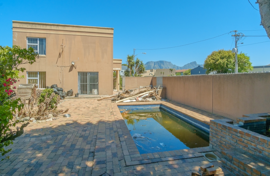 5 Bedroom Property for Sale in Ferness Estate Western Cape